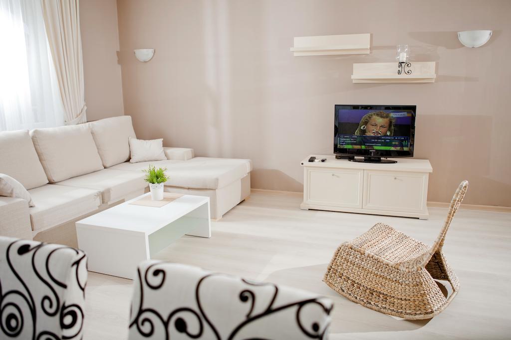 Apartments Atia チェルノモレツ 部屋 写真