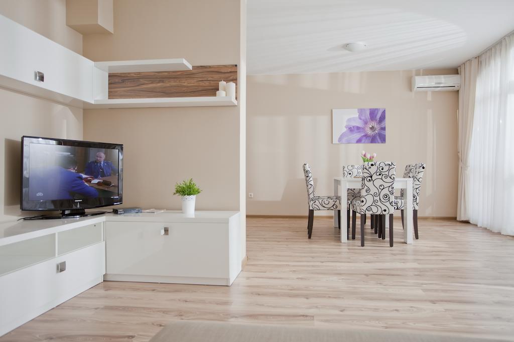 Apartments Atia チェルノモレツ 部屋 写真