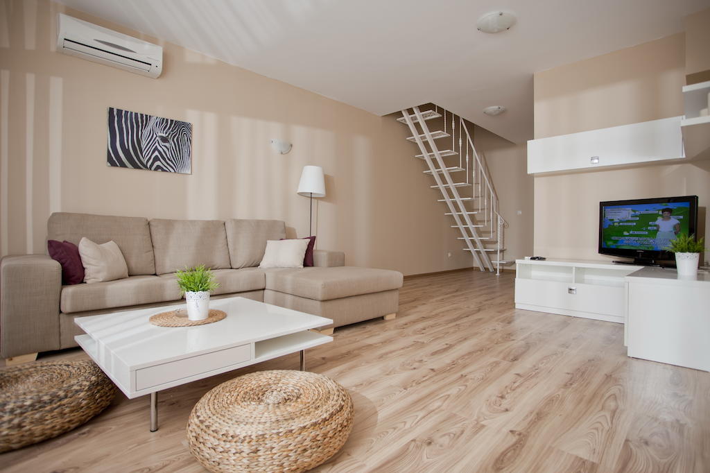 Apartments Atia チェルノモレツ 部屋 写真